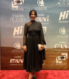 الفنانة منى زكي